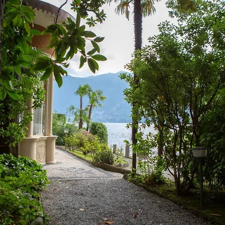 Lakeside Serenity Nyaraló