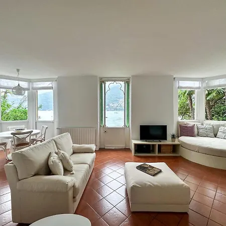 Lakeside Serenity * Carate Urio