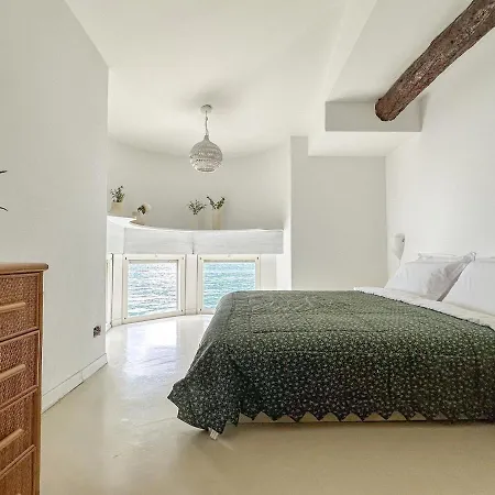 Prázdninový dům Lakeside Serenity *