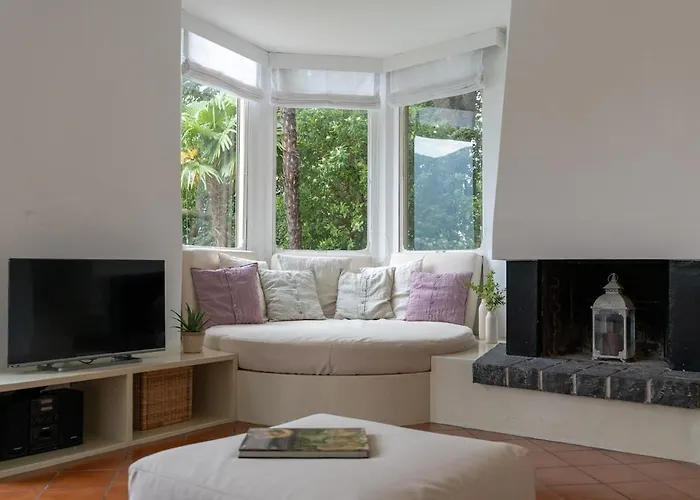 Lakeside Serenity Carate Urio